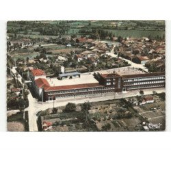 BEAUMONT-de-LOMAGNE: le groupe scolaire vue aérienne 10x15 - très bon état