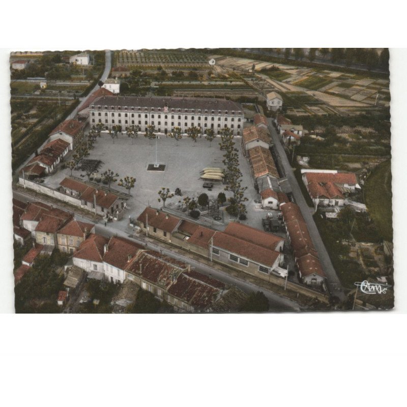 CASTELSARRASIN: route de bordeaux et le canal vue aérienne 10x15 - très bon état