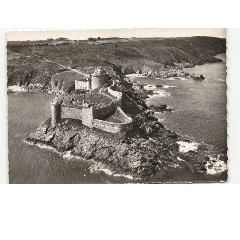 LE FORT DE LALATTE: château féodal du XIVe siècle vue aérienne 10x15 - très bon état