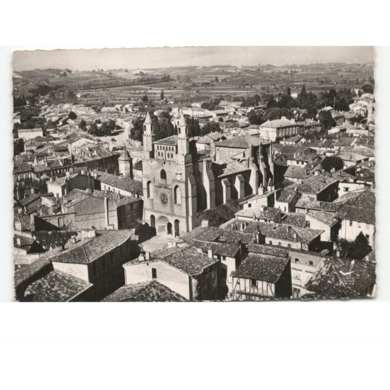 RABASTENS: l'église, vue générale vue aérienne 10x15 - état