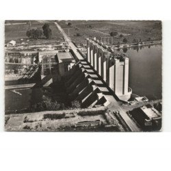 RIVIERES: le barrage vue aérienne 10x15 - très bon état timbre arraché