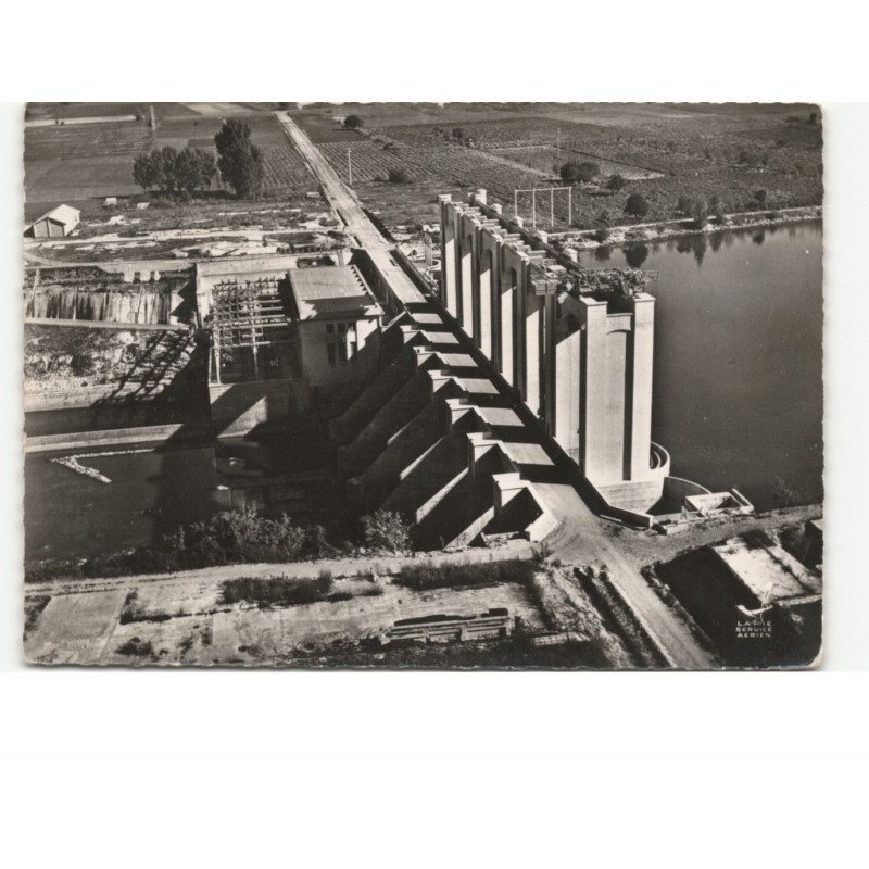 RIVIERES: le barrage vue aérienne 10x15 - très bon état timbre arraché