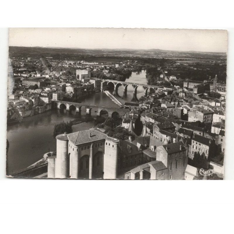 ALBI: la ville et le tarn vue aérienne 10x15 - très bon état