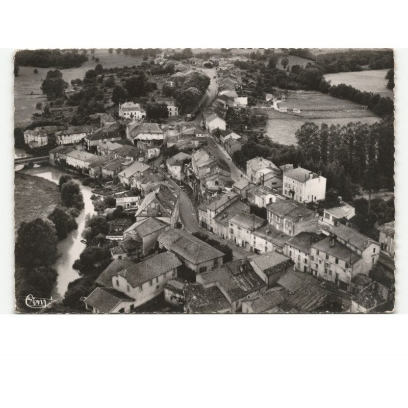 MONTHUREUX-sur-SAONE: le centre vue aérienne 10x15 - très bon état