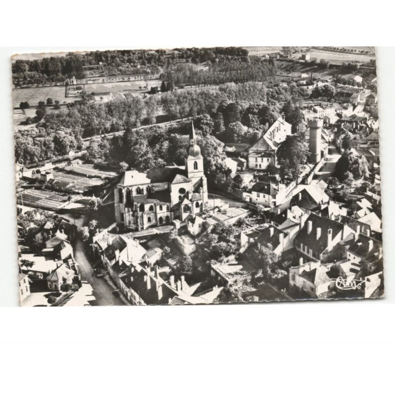 NEUFCHATEAU: l'église saint-nicolas et son quartier vue aérienne 10x15 - très bon état