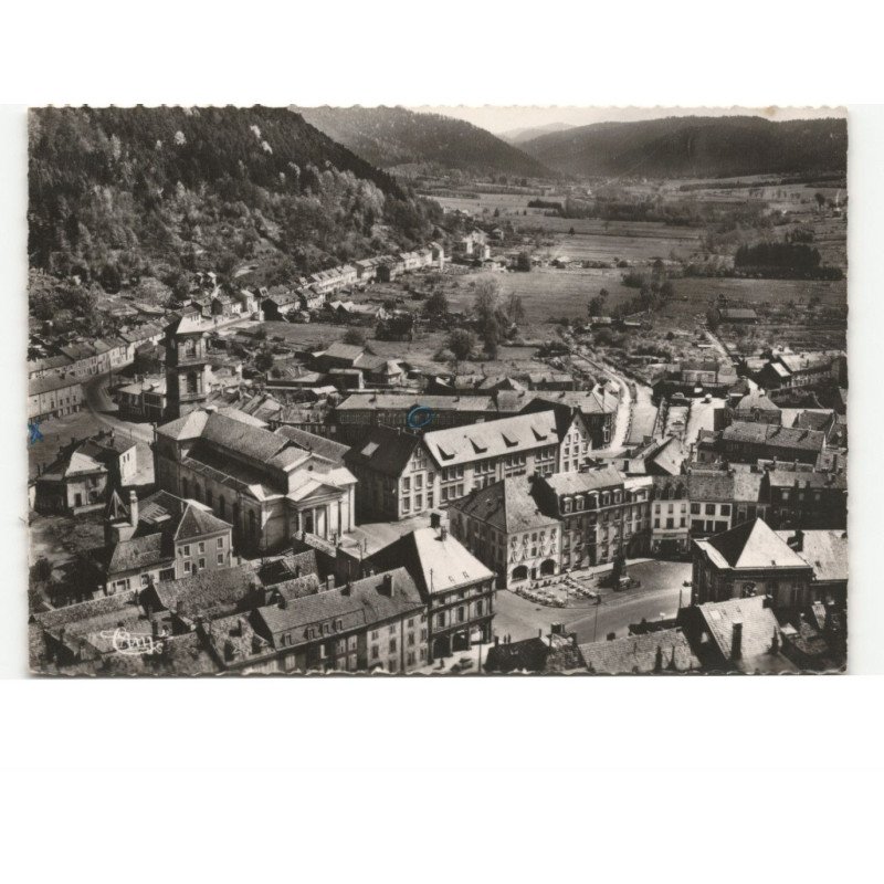 RAON-L'ETAPE: l'église et le centre vue aérienne 10x15 - très bon état