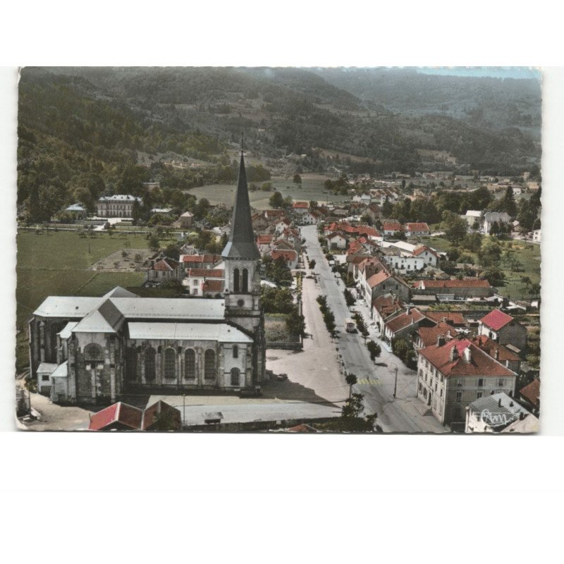 SAULXURES-sur-MOSELOTTE: l'église et la grande rue vue aérienne 10x15 - très bon état