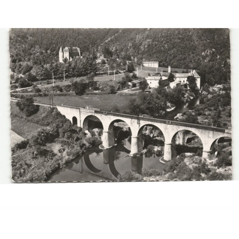 LAVOUTE-sur-LOIRE: le pont sur la loire château de polignac XVe siècle vue aérienne 10x15 - très bon état