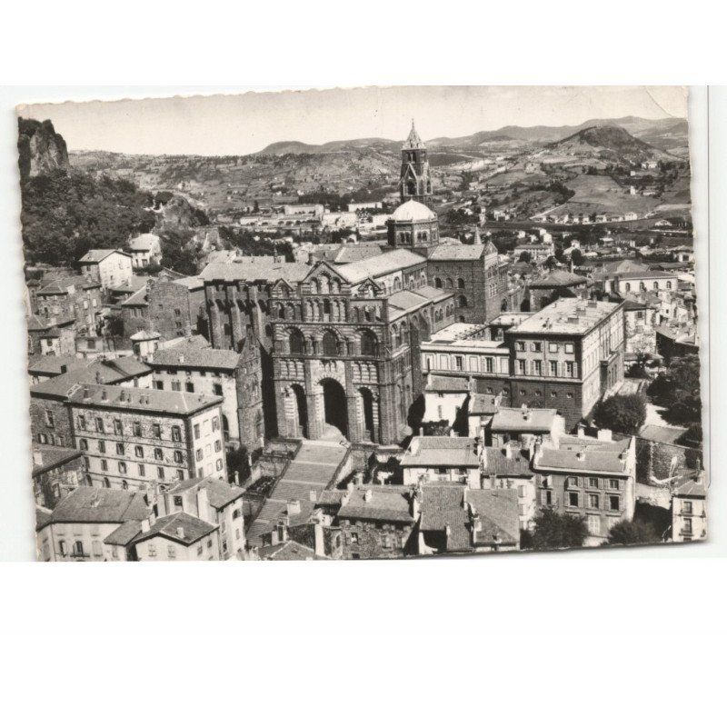 LE PUY: la cathédrale vue aérienne 10x15 - état