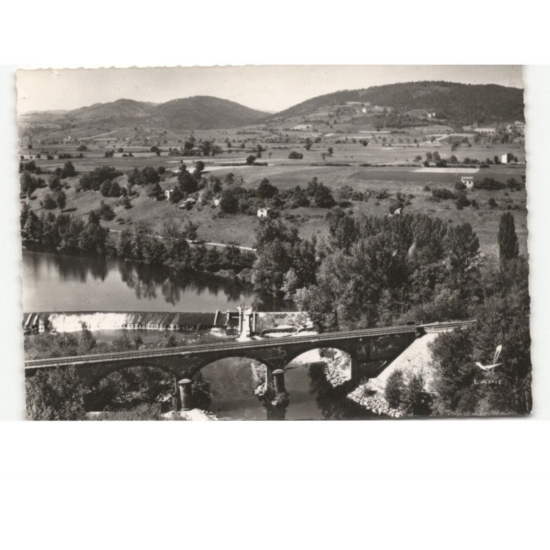VIEILLE-BRIOUDE: le barrage de la bageasse avec l'échelle à saumon vue aérienne 10x15 - très bon état