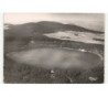 HAUTE-LOIRE: le lac du bouchet, au fond à droite, l'hôtel vue aérienne 10x15 - très bon état