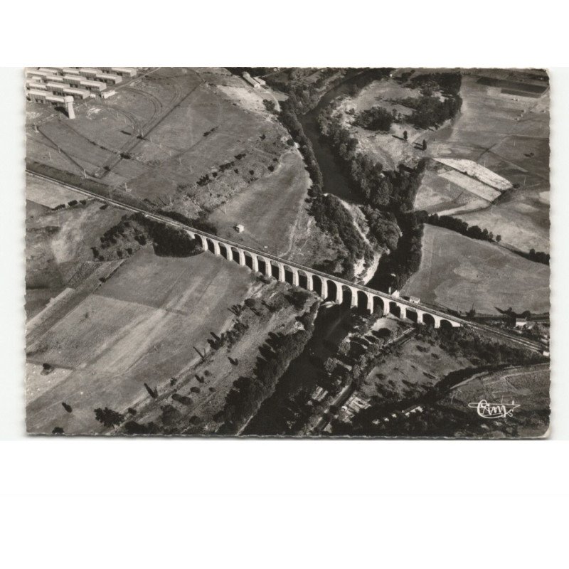 LANGEAC: le grand viaduc sur l'allier vue aérienne 10x15 - très bon état