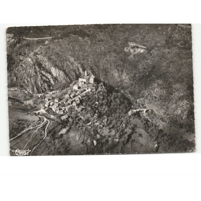 SAINT-ANDRE-de-CHALENCON: le vieux château féodal de chalencon, XIe siècle vue aérienne 10x15 - état