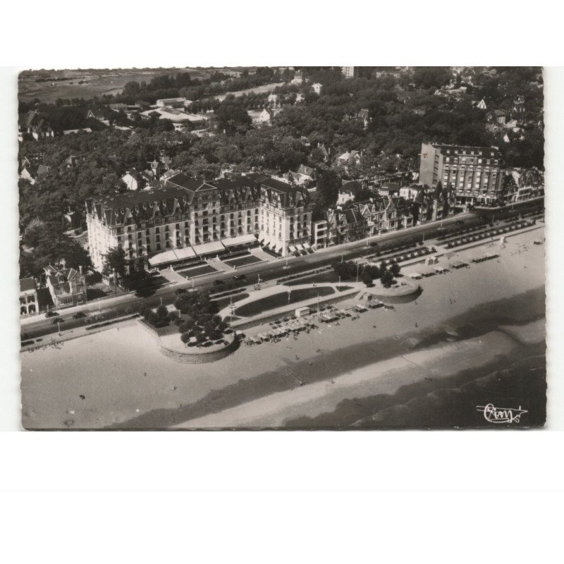 LA BAULE: la plage et hôtels de l'hermitage et majestic vue aérienne 10x15 - très bon état