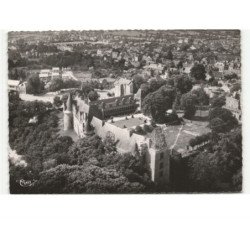 CHATEAUBRIANT: le château et la ville vue aérienne 10x15 - très bon état