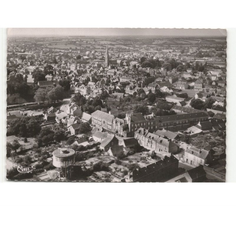 CHATEAUBRIANT: vue générale vue aérienne 10x15 - très bon état