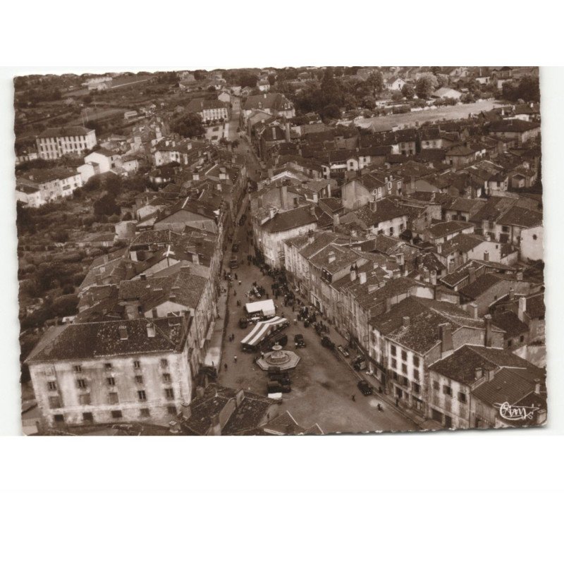 BELLAC: place du palais vue aérienne 10x15 - très bon état