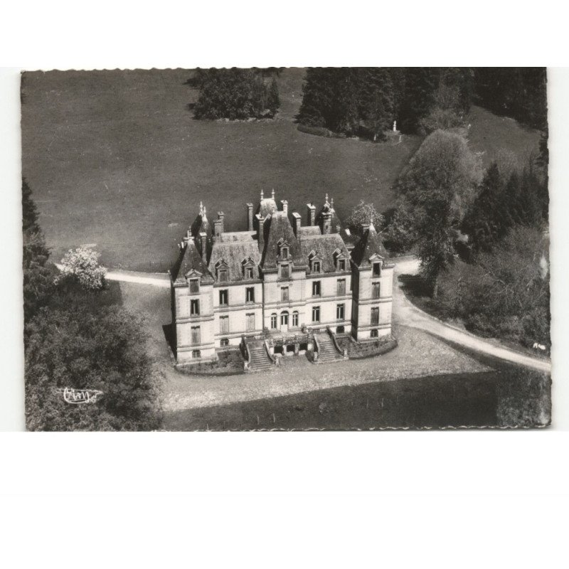 COUSSAC-BONNEVAL: le château de chauffailles vue aérienne 10x15 - très bon état