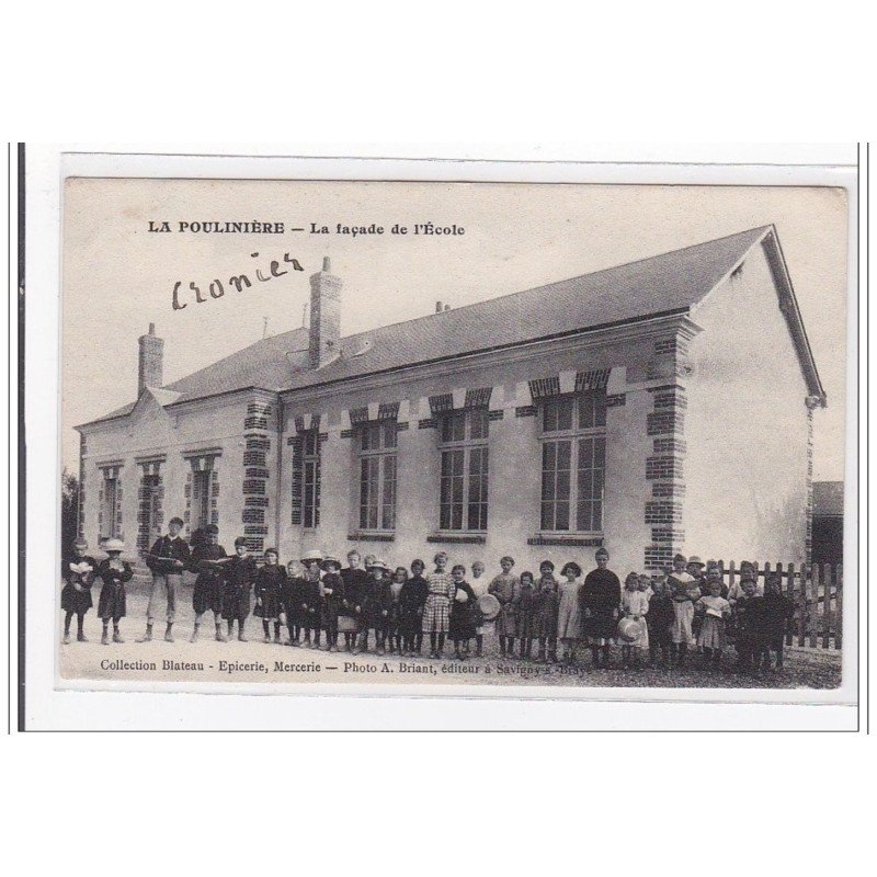 LA POULINIERE : la facade de l'ecole - tres bon etat