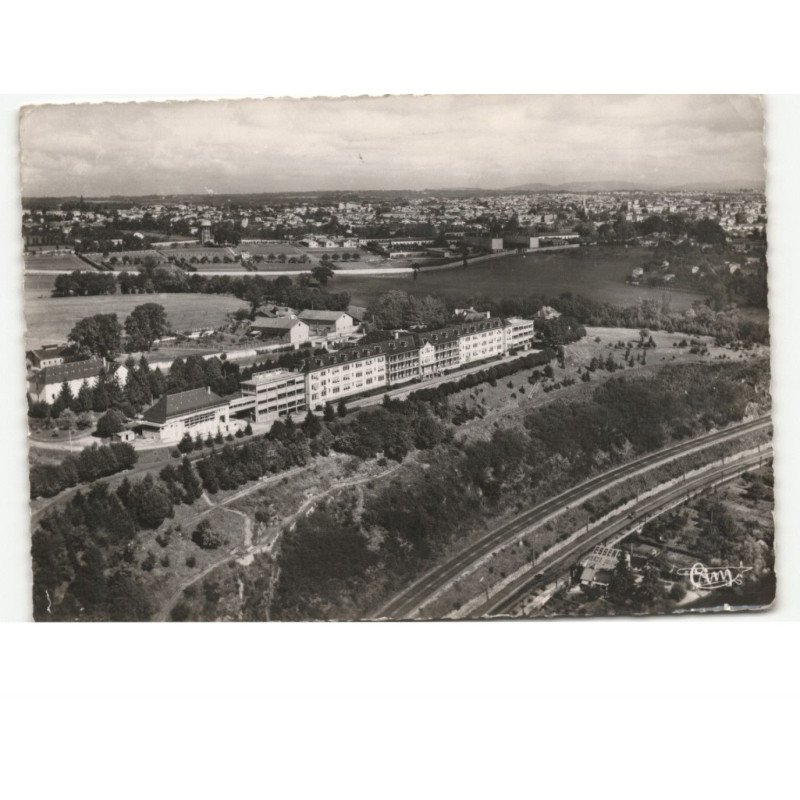 LIMOGES: vue panoramique du sanatorium du cluzeaud vue aérienne 10x15 - état