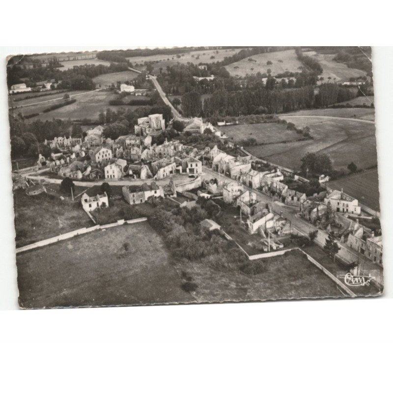 ORADOUR-sur-GLANE: village martyr vue aérienne 10x15 - état