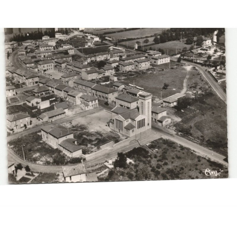 ORADOUR-sur-GLANE: village martyr vue aérienne 10x15 - très bon état