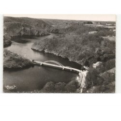 SAINT-LAURENT-les-EGLISES: le pont du dognon construit en 1930 sur le taurion, hôtel vue aérienne 10x15 - très bon état