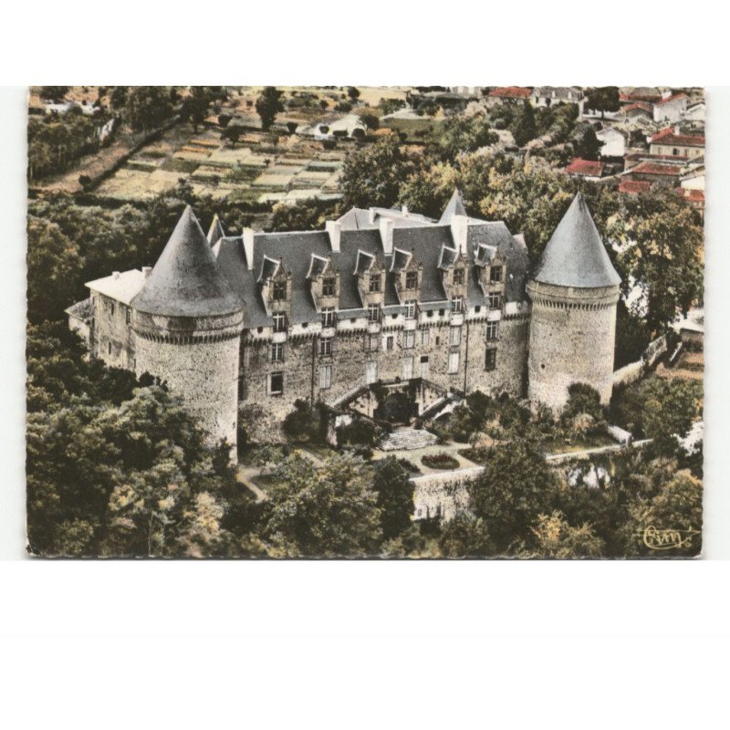 ROCHECHOUART: le château vue aérienne 10x15 - très bon état