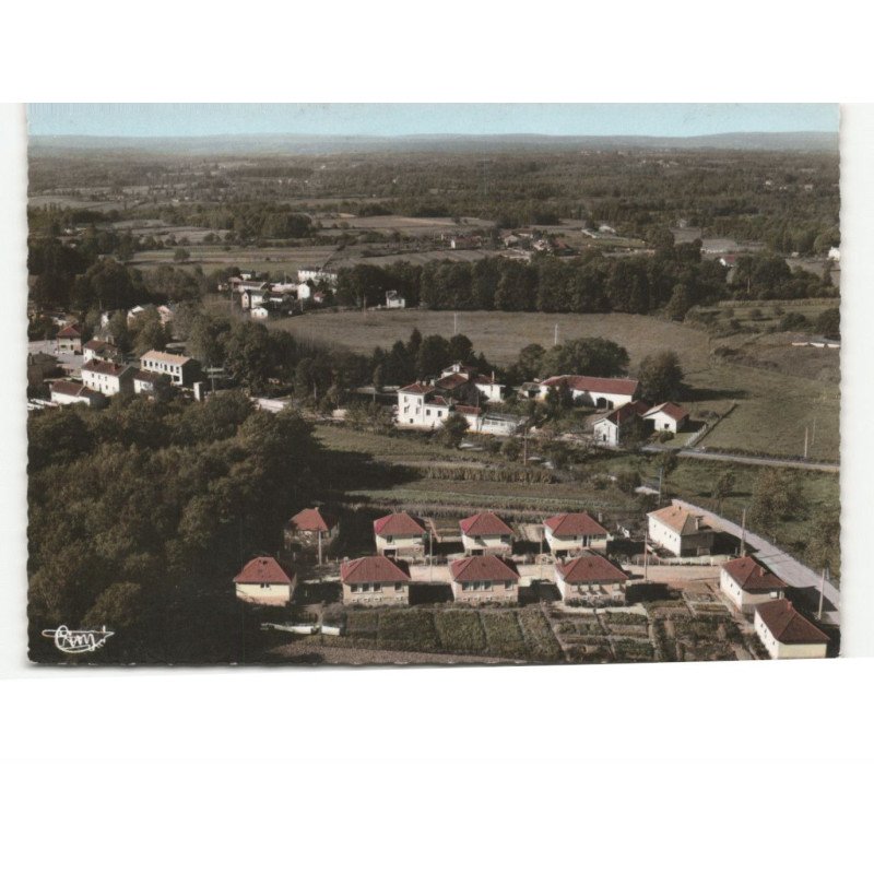SAINT-MATHIEU: les cités vue aérienne 10x15 - très bon état
