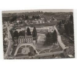 SAINT-YRIEIX-la-PERCHE: hôtel de ville et jardin public vue aérienne 10x15 - très bon état