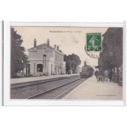 MONDOUBLEAU : la gare - tres bon etat