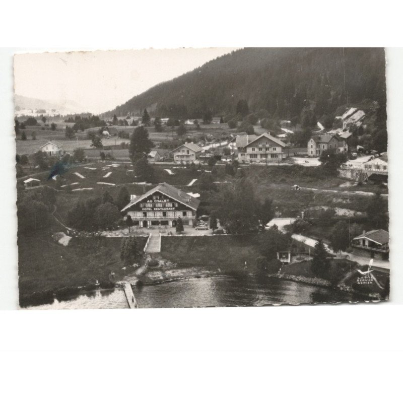 GERARDMER: le bout du lac hôtel au chalet et le golf miniature vue aérienne 10x15 - très bon état