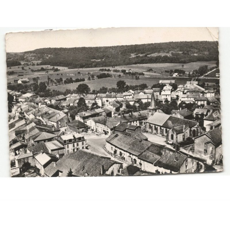 MARTIGNY-les-BAINS: place de l'église vue aérienne 10x15 - très bon état