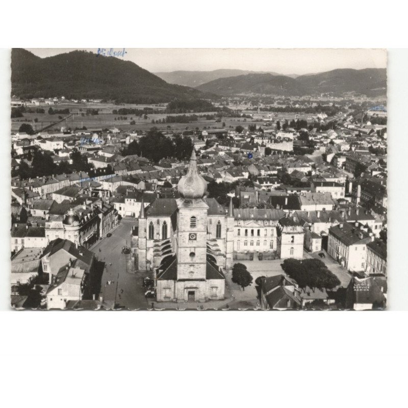 REMIREMONT: l'église vue aérienne 10x15 - très bon état