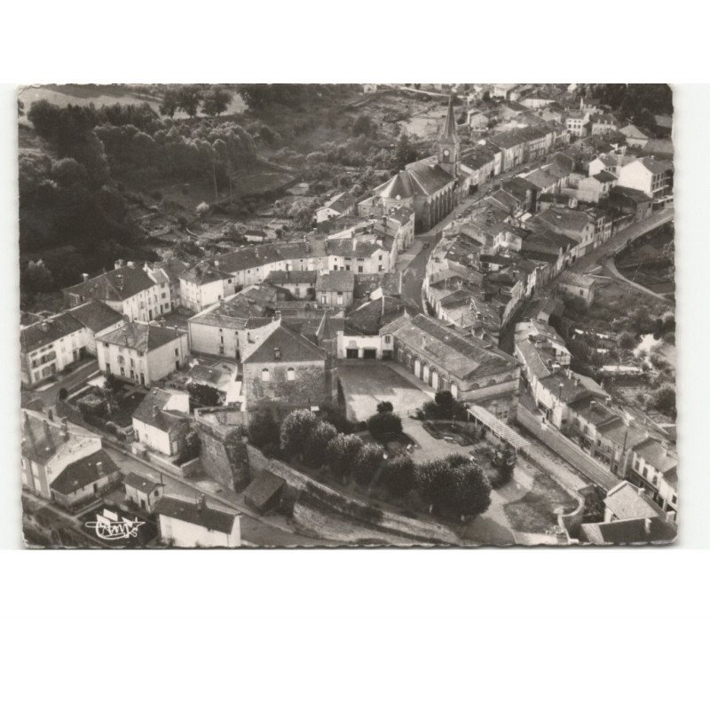 DARNEY: le centre de la ville et l'hôtel de ville vue aérienne 10x15 - très bon état
