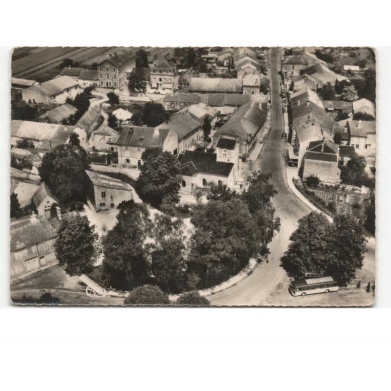 DOMREMY-la-PUCELLE: maison et église de sainte-jeanne-d'arc vue aérienne 10x15 - très bon état