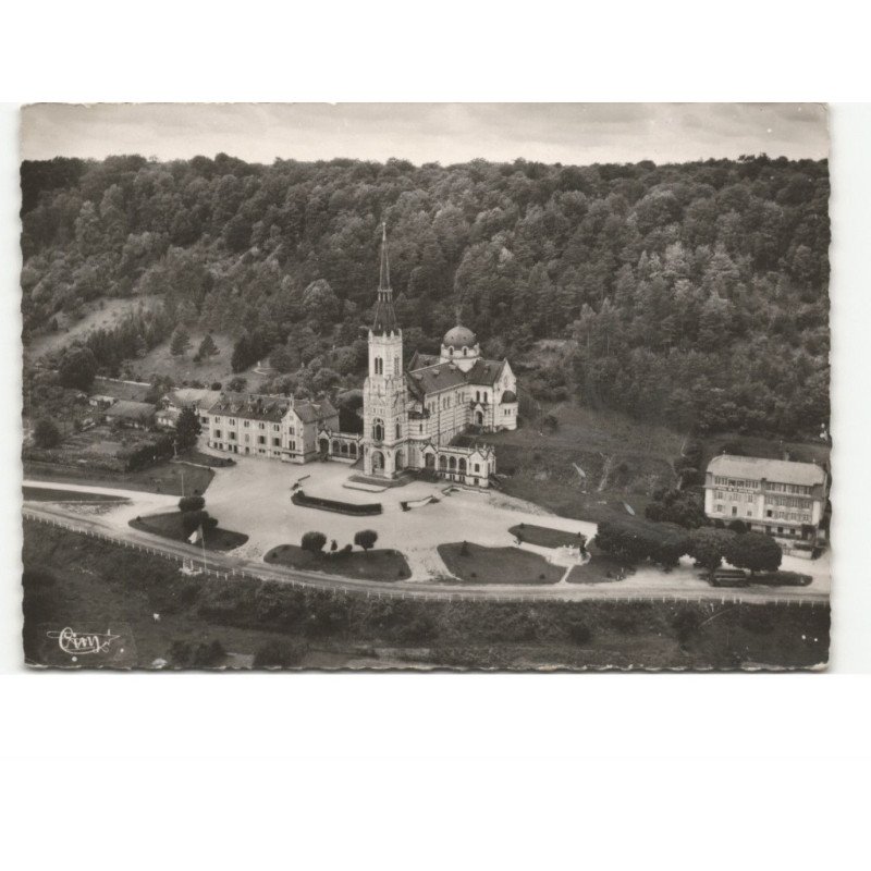 DOMREMY-la-PUCELLE: basilique nationale de sainte-jeanne d'arc vue aérienne 10x15 - très bon état