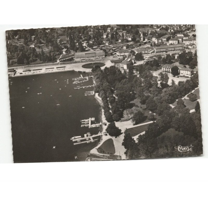 GERARDMER: le lac et l'esplanade vue aérienne 10x15 - très bon état