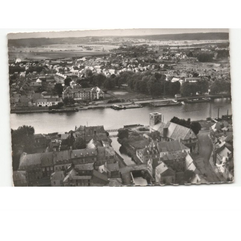 GIVET: vue générale vue aérienne 10x15 - très bon état