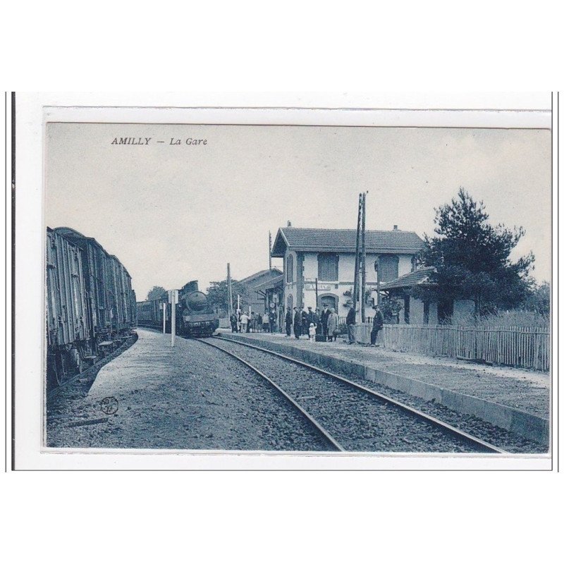 AMILLY : la gare - tres bon etat