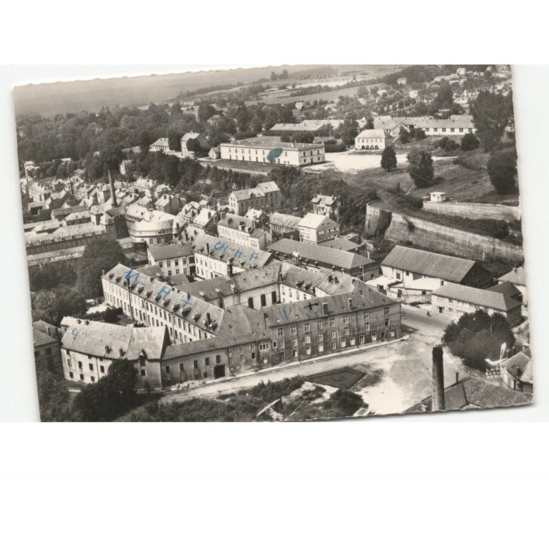 SEDAN: hôpital civil et quartier d'asfetch vue aérienne 10x15 - état