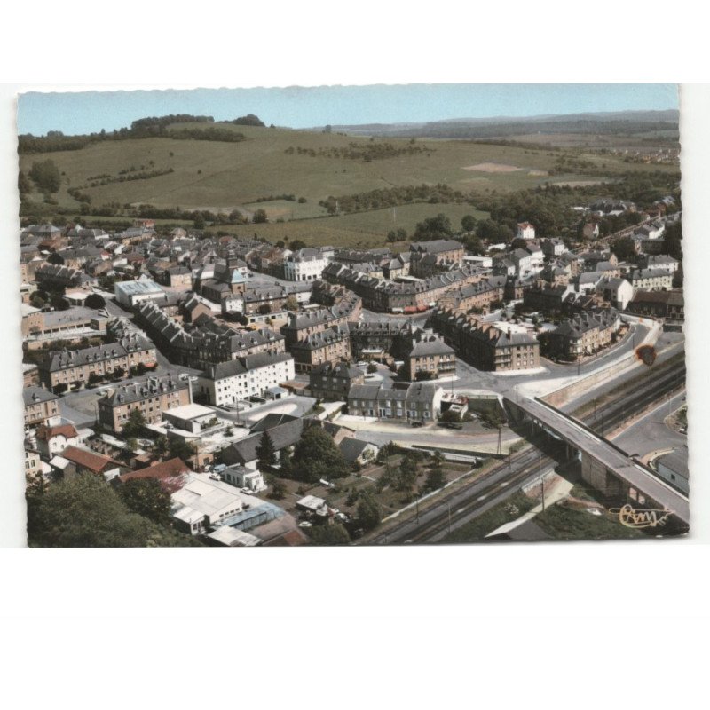 CARIGNAN: le centre vue aérienne 10x15 - très bon état
