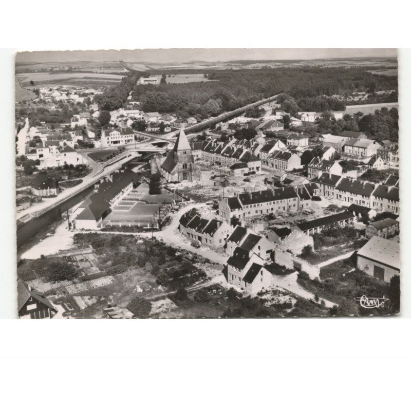 LE CHESNE: vue aérienne 10x15 - très bon état