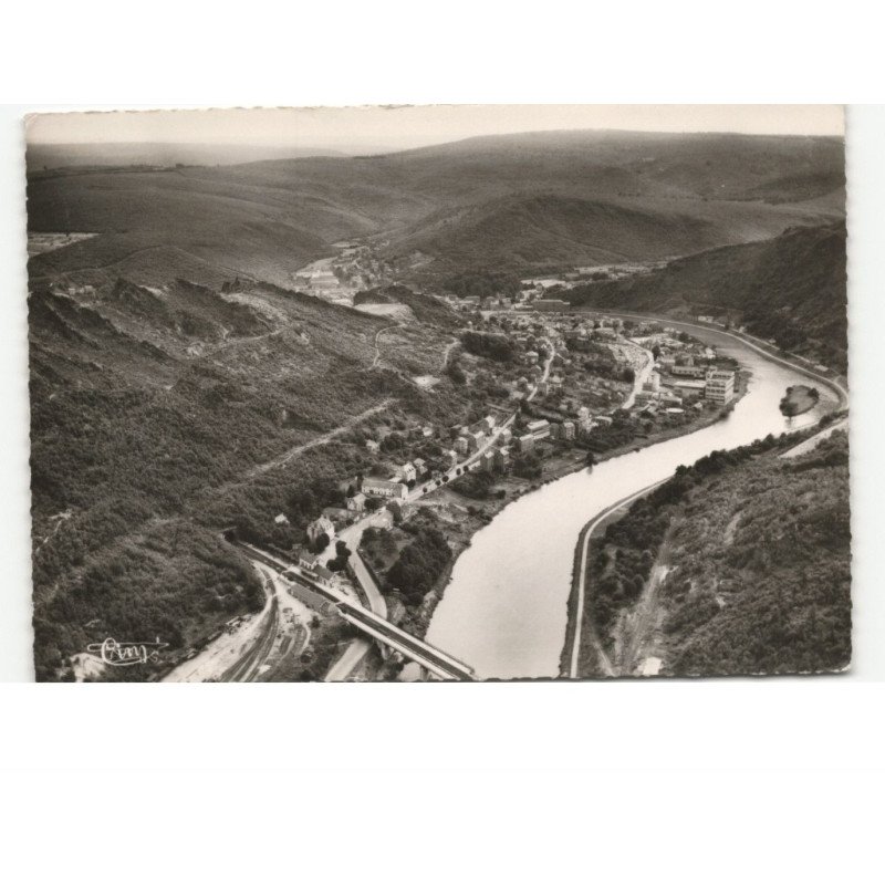 CHATEAU-REGNAULT: la meuse vue aérienne 10x15 - très bon état