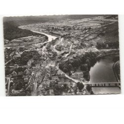 FUMAY: centre de la ville, au 1er plan château des comtes de bryas vue aérienne 10x15 - très bon état