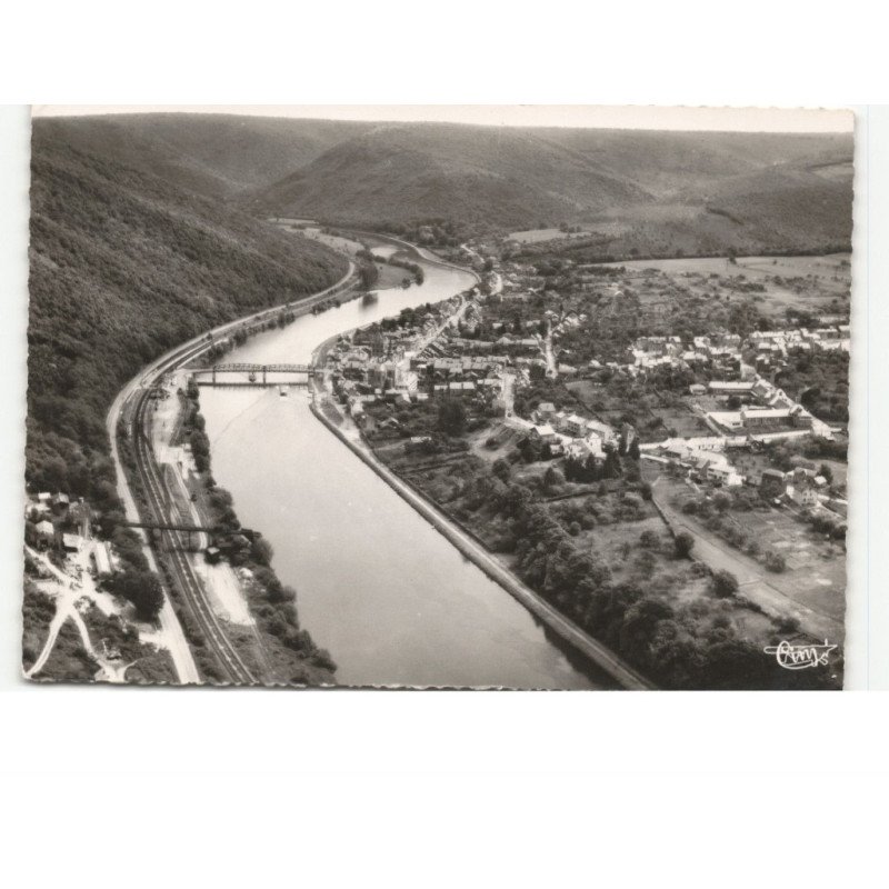 HAYBES: vue générale et la meuse vue aérienne 10x15 - très bon état