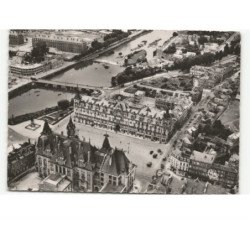 MEZIERES: la place de l'hôtel-de-ville vue aérienne 10x15 - très bon état