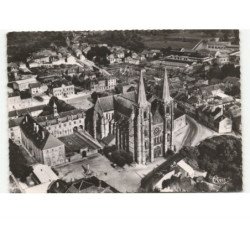MOUZON: l'église abbatiale et l'hospice vue aérienne 10x15 - très bon état