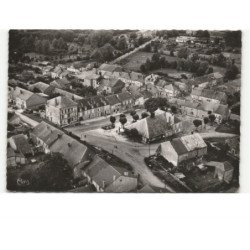 POIX-TERRON: la place et la halle vue aérienne 10x15 - très bon état