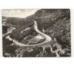 REVIN: le mont malgré tout, monument du maquis vue aérienne 10x15 - état